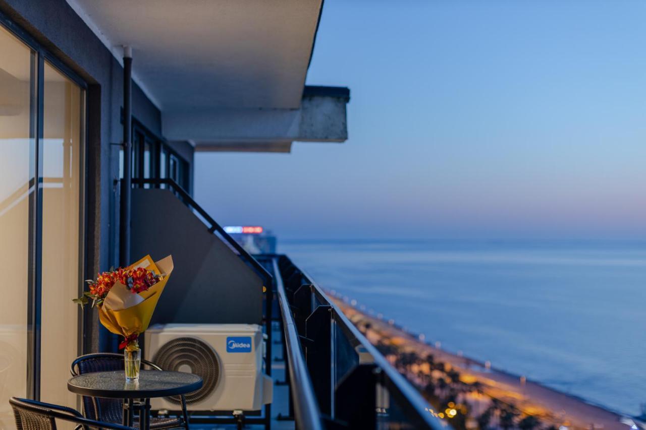 The Spot Apartments - Orbi Beach Tower Batumi Exterior foto