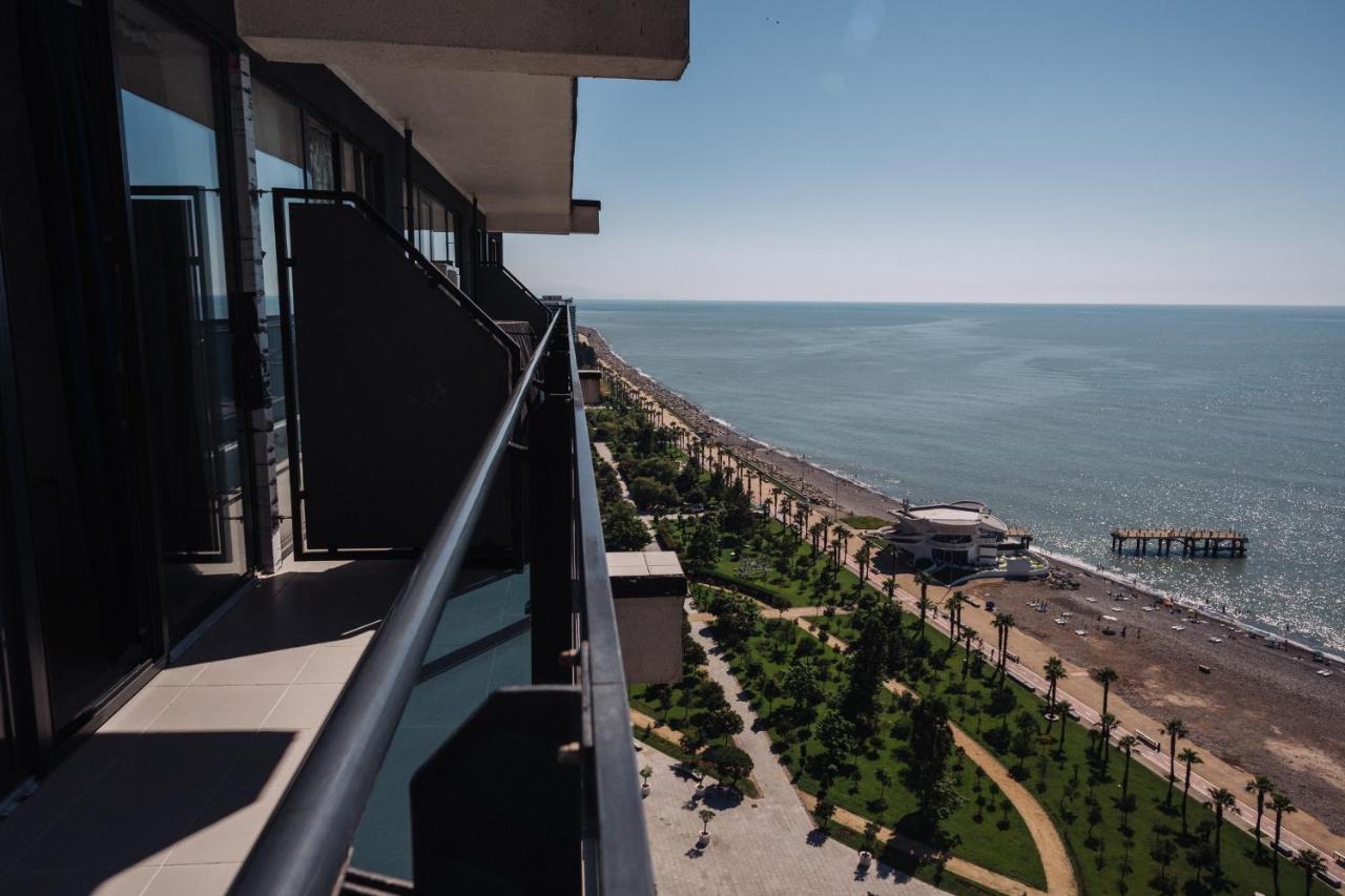The Spot Apartments - Orbi Beach Tower Batumi Exterior foto
