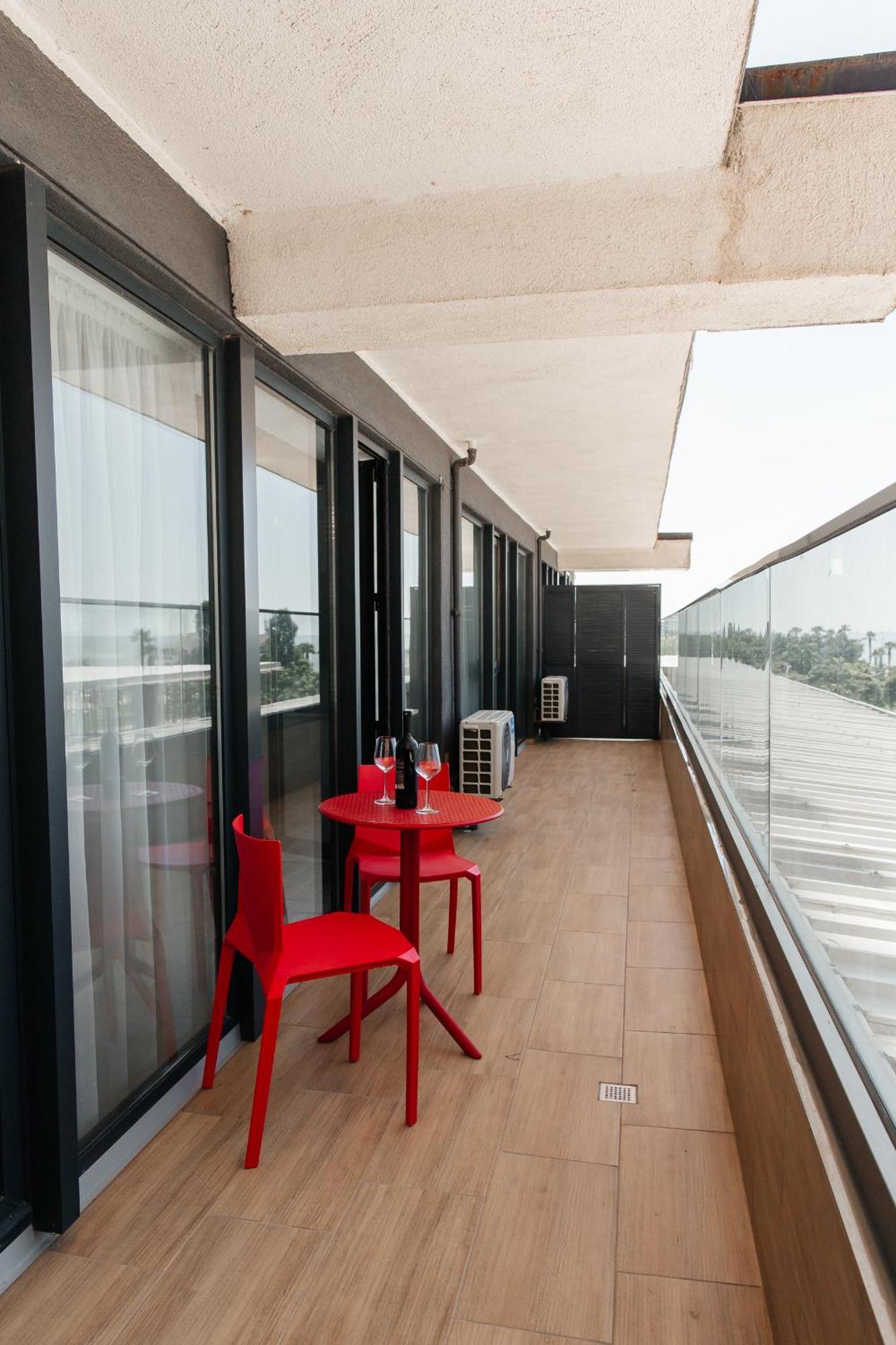 The Spot Apartments - Orbi Beach Tower Batumi Exterior foto
